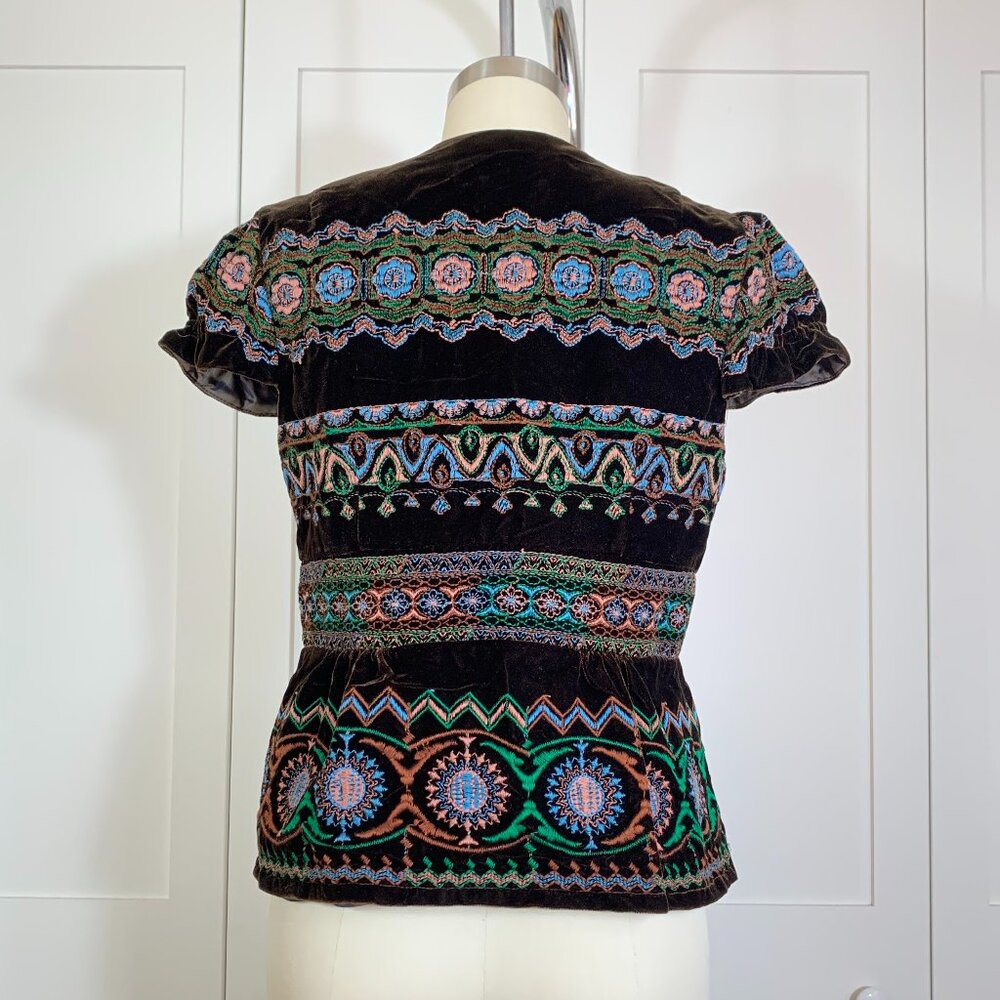 Nanette Lepore Embroidered Brown Velvet Top - Size 8 - Picture 3 of 5